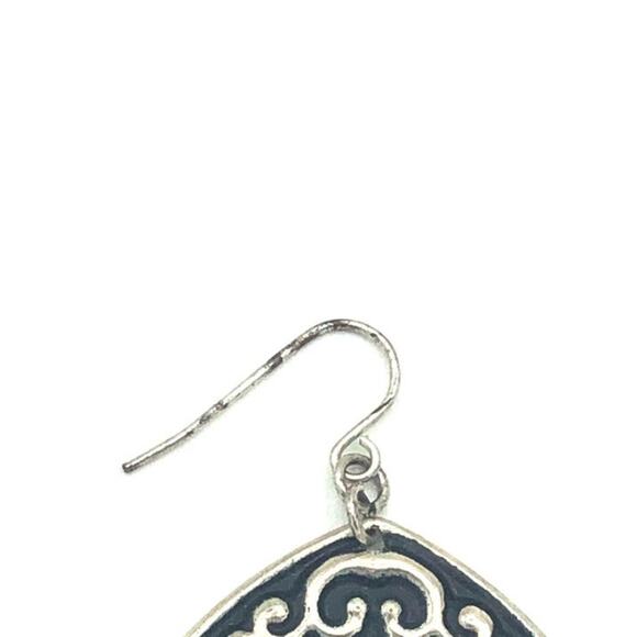 Rustic Look Earrings - Picture 5 of 5